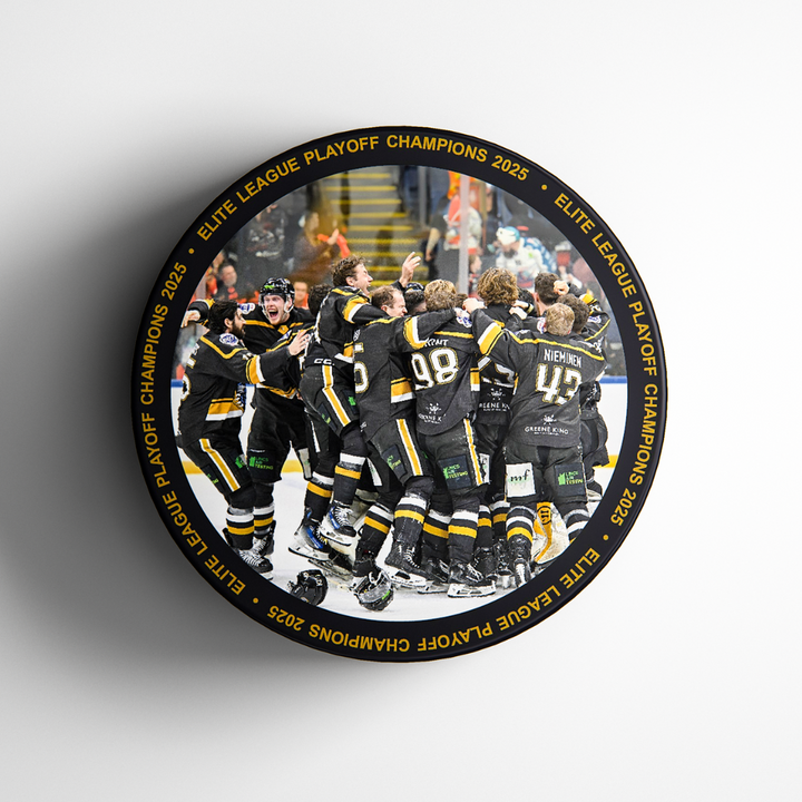 The Nottingham Panthers celebrate on ice in black and yellow, hugging and cheering. The round frame reads “ELITE LEAGUE PLAYOFF CHAMPIONS 2025” in gold—perfect for fans collecting the Panthersland Playoff Team Winning Puck 2025.